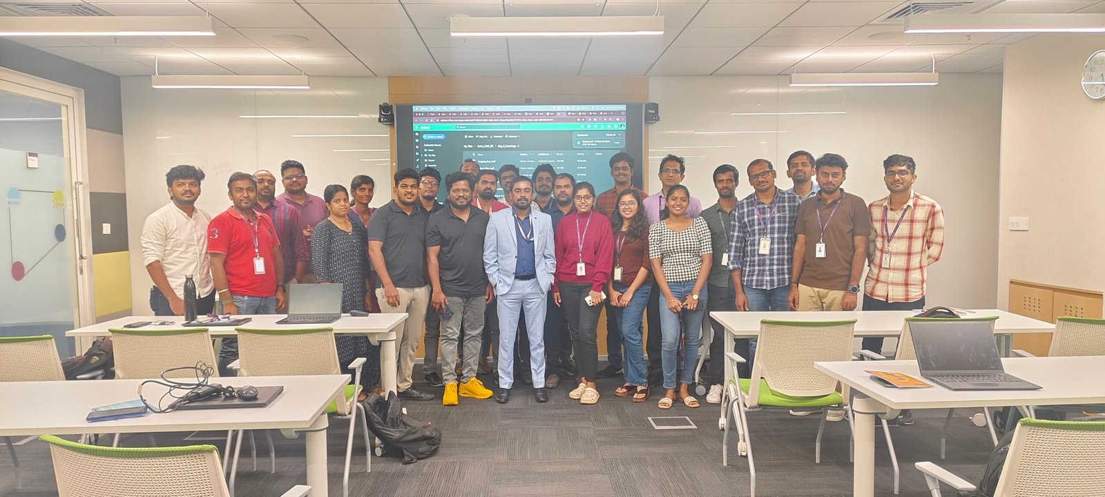 Sudhanshu Saxena mentoring enterprise teams on AI adoption